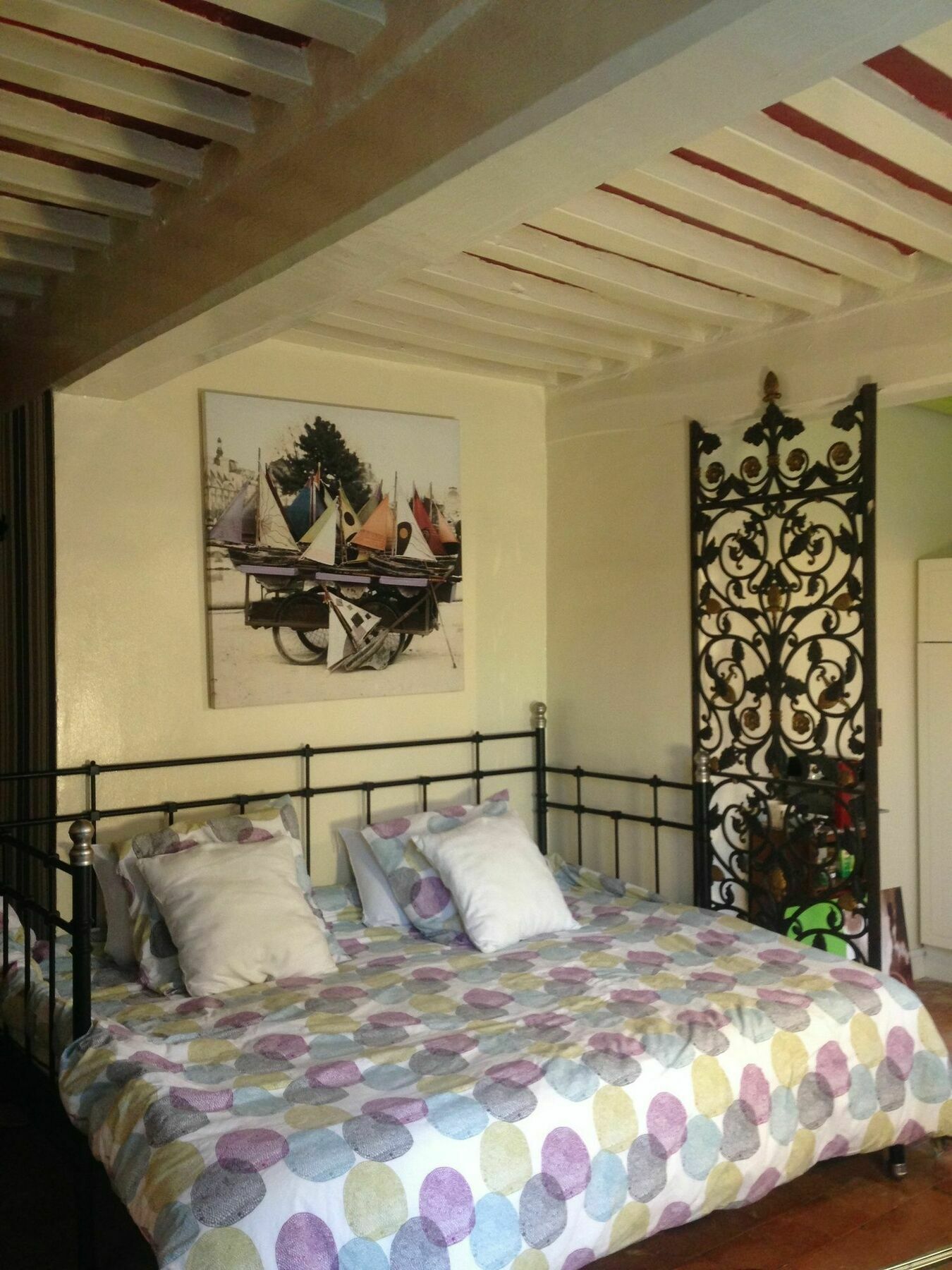 Le Notre Dame Apartment *